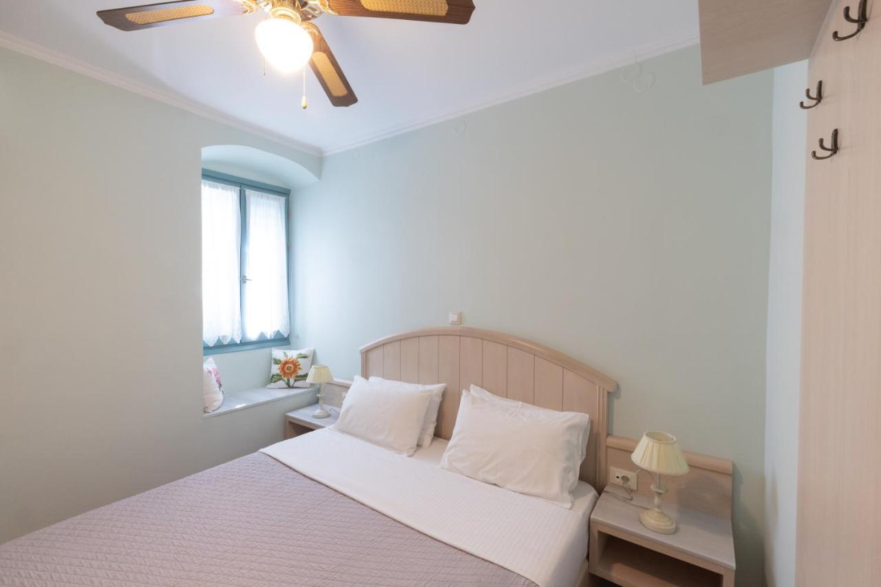 999 Luxury Hotel Nafplio Exterior photo